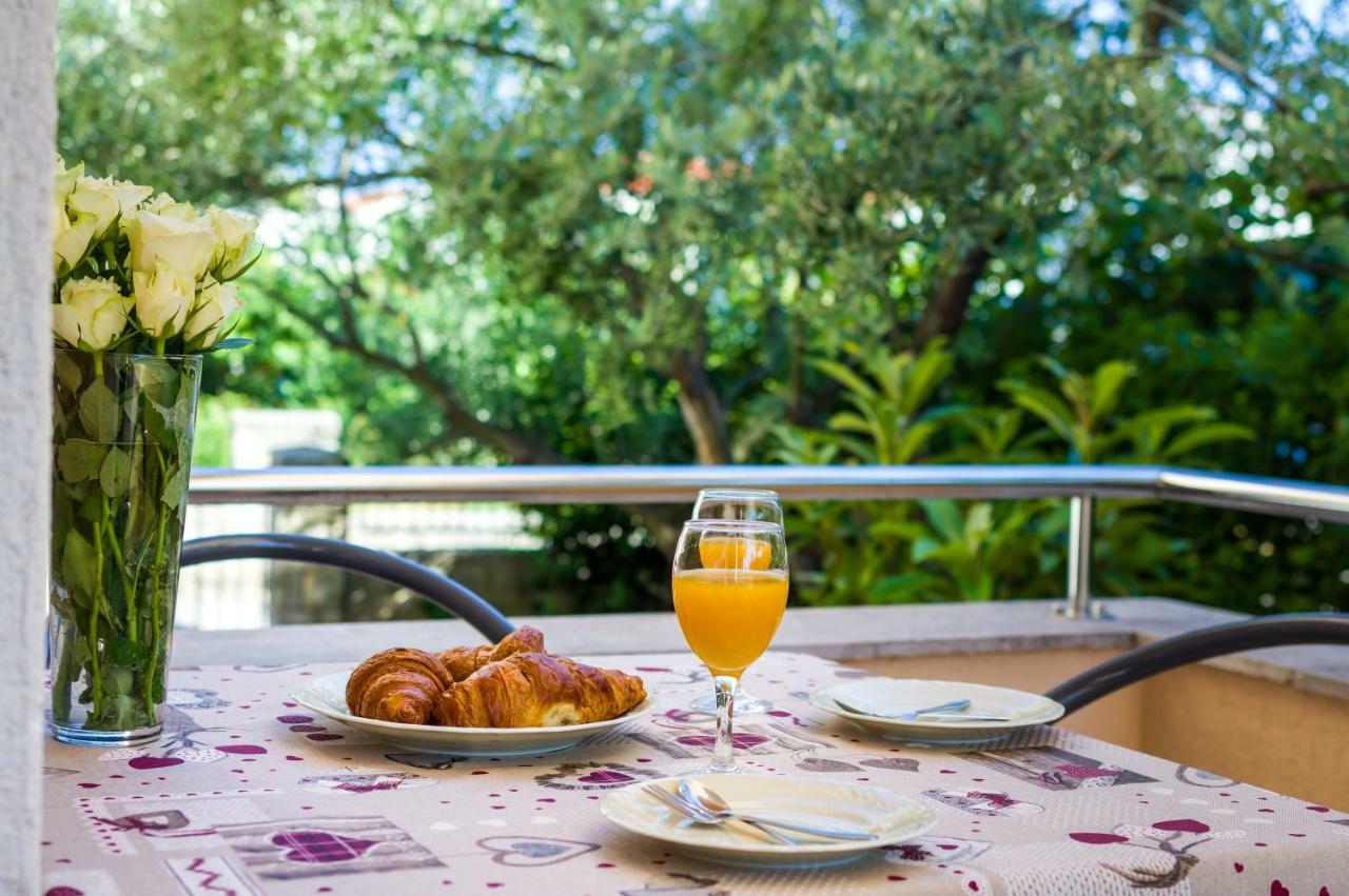 Mihael Appartement Zadar Buitenkant foto