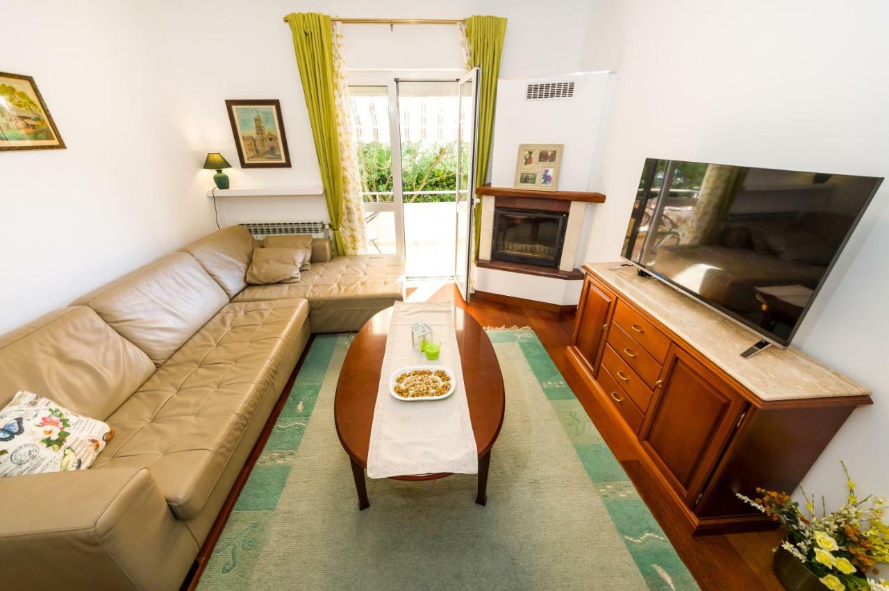 Mihael Appartement Zadar Buitenkant foto